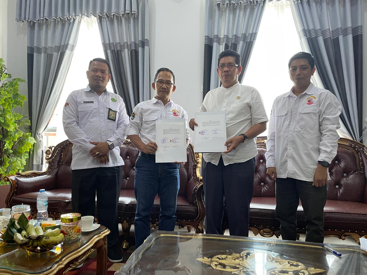 Tingkat Kualitas Lulusan Mahasiswa di Daerah; Fakultas Syariah Tandatangani Perjanjian Kerjasam dengan Kementerian Agama Kabupaten Ketapang