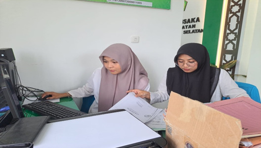 PELAKSANAAN PRAKTIK KERJA MAHASISWA HUKUM KELUARGA ISLAM FASYA IAIN PONTIANAK GELOMBANG PERTAMA DI KUA PONTIANAK SELATAN: MEMBENTUK GENERASI PELAYAN PUBLIK