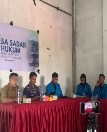 “Sosialisasi dan Penyuluhan Pembinaan Desa Sadar Hukum di Desa Mega Timur, Kubu Raya: Pembentukan Keluarga Sadar Hukum (Kadarkum) dan Kesadaran masyarakat pentingnya Hukum Perkawinan"